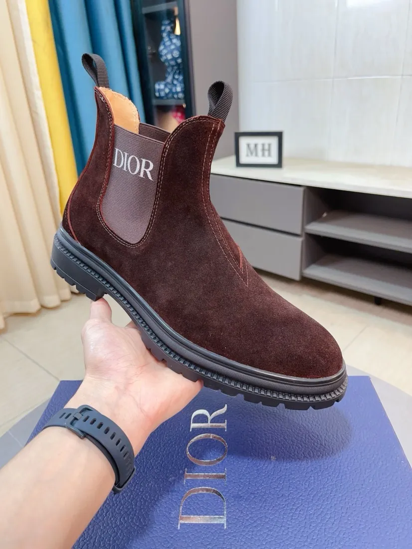 Men's shoes 💰480🌹🌹[Dior] Dior high-top new imported first-layer frosted cowhide ➕Leather lining, designed by European and American masters, perfect shape to create counter quality, solid color raw and wear-resistant outsole, original quality, unique design and beauty, super versatile and very comfortable. High-end without losing taste, fashionable, cold-proof and warm! Absolute focus 38-44 size